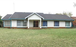 4 Bedroom House in Erasmus