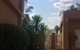 3 Bedroom House in Waterkloof Heights