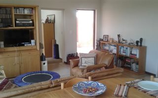 2 Bedroom Garden Cottage in Parkview