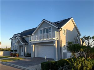 3 Bed House in Westcliff