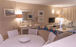 2 Bedroom Apartment in Amanzimtoti