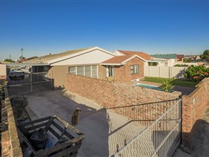 3 Bed House in Algoa Park