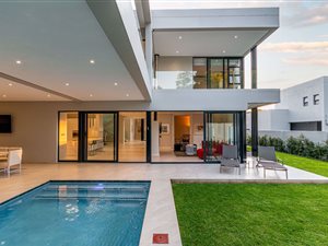 4 Bed House in Waverley