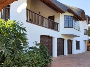 6 Bed House in Waverley