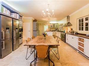 5 Bed House in La Sandra