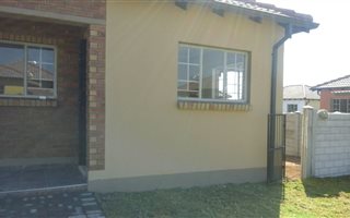 3 Bedroom House in Waterval East