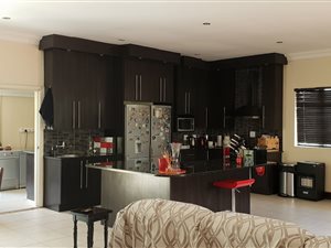 3 Bed House in Herlear