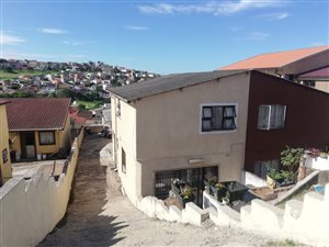 3 Bed House in Chatsworth Central