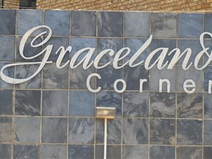 2 Bed Apartment in Elspark