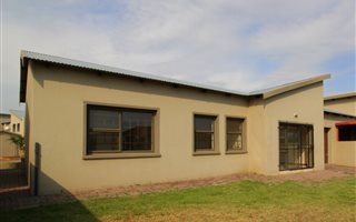 3 Bedroom Townhouse in Brits