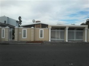4 Bed House in Goodwood