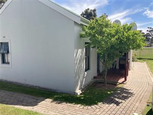 2 Bed Apartment in Goedemoed