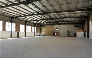 1250 m² Industrial space in Chloorkop