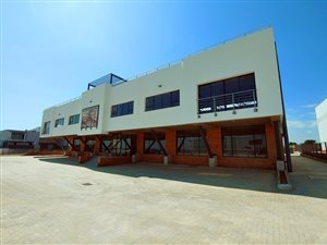 1702 m² Industrial space in Lanseria and surrounds
