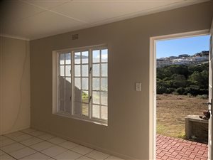 2 Bed Duet in Mossel Bay Central