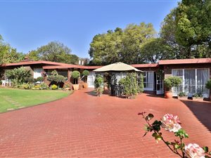 7 Bed House in Clubview