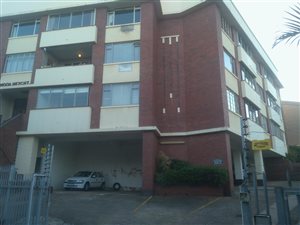 2.5 Bed Apartment in Bulwer