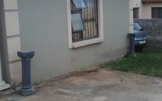 3 Bedroom House in Olievenhoutbosch