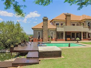 5 Bedroom House in Cornwall Hill