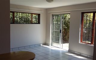 2 Bedroom Flat in Pelham