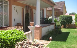 2 Bedroom House in Kenilworth
