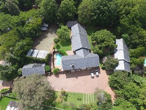 12 Bed House in Ferndale