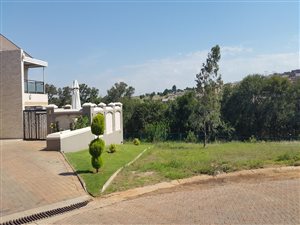934 m² Land available in Rietvalleirand