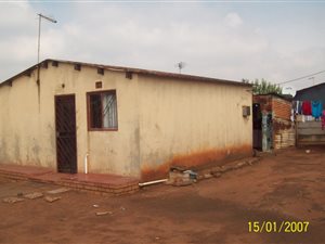 2 Bed House in Chris Hani