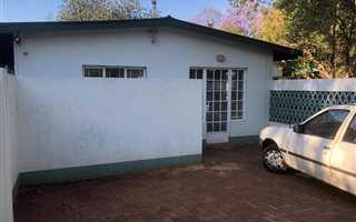 1 Bedroom Garden Cottage in Meyerspark