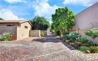 3 Bedroom Simplex in Fourways