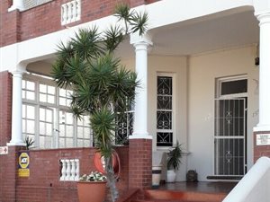 2 Bed House in Berea West
