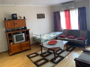 2 Bed House in Camelot