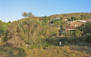 1118 m² Land available in Old Place