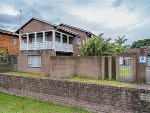5 Bed House in Merebank