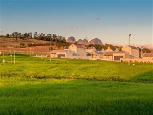 496 m² Land available in Kelderhof Country Village