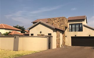 4 Bedroom House in Midfield Estate