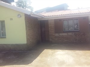 2 Bed House in Lamontville