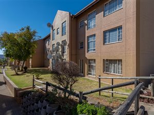 2 Bed Apartment in Alan Manor