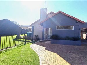 3 Bed House in Brackendowns