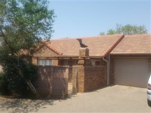 3 Bed Townhouse in Willow Park