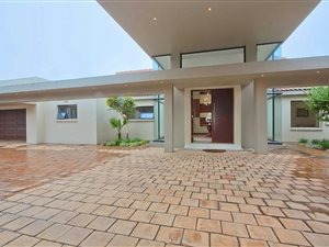 4 Bed House in Westdene