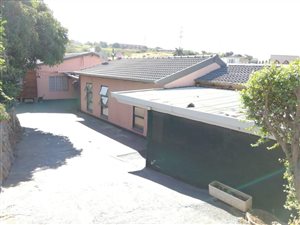 3 Bed House in Newlands West