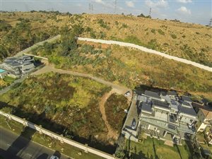 2000 m² Land available in Bedfordview