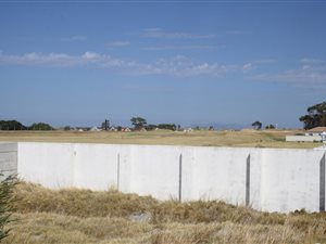 336 m² Land available in Fairview Golf Estate
