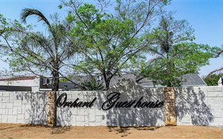 8 Bedroom House in Fichardtpark