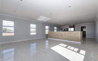 3 Bedroom House in Kragga Kamma