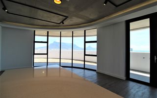 2 Bedroom Apartment in Milnerton Central
