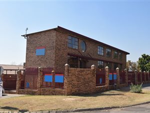 900 m² Industrial space in Silverton