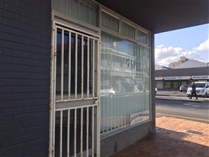 97 m² Commercial space in Strand South