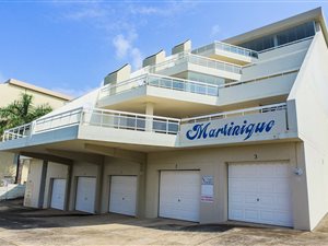 4 Bed Apartment in Uvongo